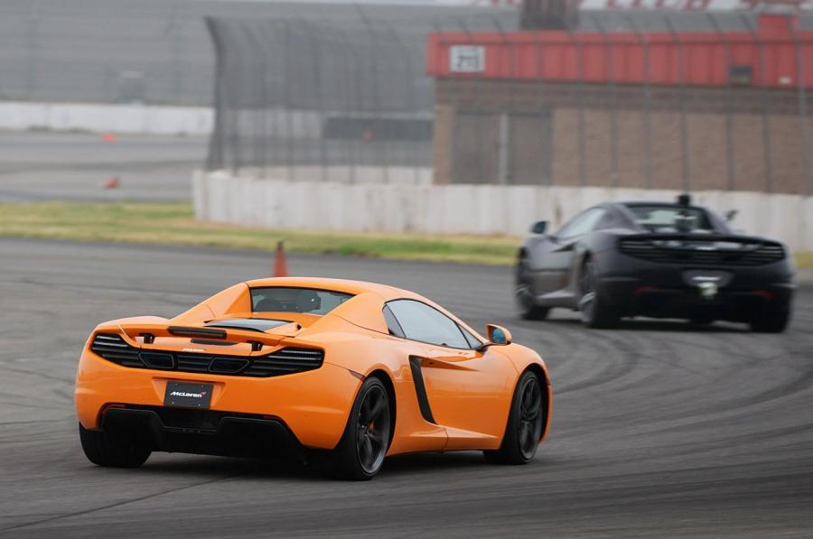  McLaren MP4-12C Spyder 2012 года  (фото 268 из 270)
